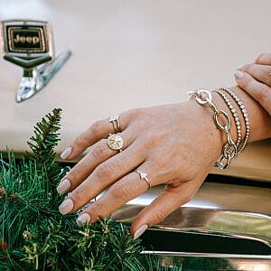 gold and diamond bracelets