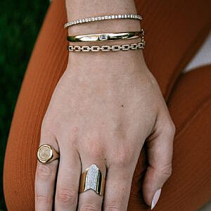 MB Essentials Emerald-Cut Diamond Bezel Bangle