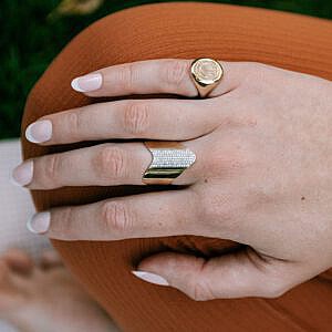 Diamond chevron band ring