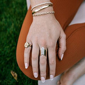 Diamond chevron band ring