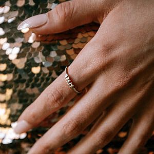 baguette diamond ring